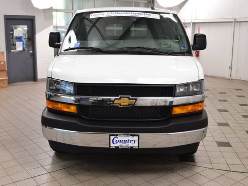 Used 2025 Chevrolet Express 3500 LT w/ LT Preferred Equipment Group RWD image 2