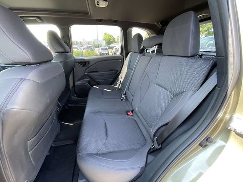 Used 2025 Subaru Forester Premium AWD/4WD image 38