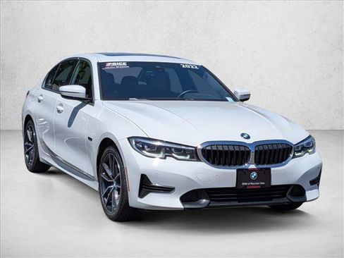 Used 2022 BMW 330e w/ Driving Assistance Package RWD image 3