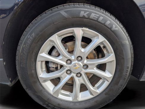 Used 2021 Chevrolet Equinox LT image 3