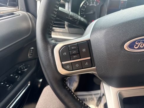 Used 2023 Ford Expedition XLT AWD/4WD image 32