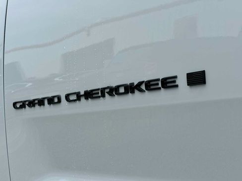 New 2026 Jeep Grand Cherokee Altitude RWD image 15