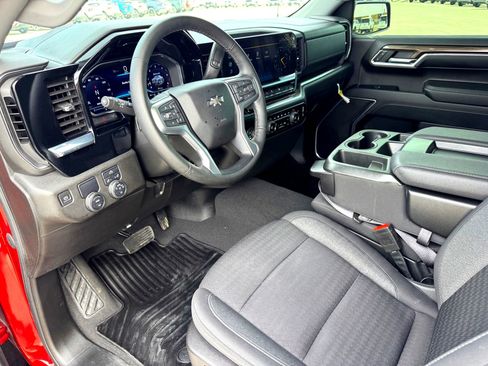 Used 2024 Chevrolet Silverado 1500 RST image 10