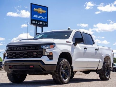 Used 2025 Chevrolet Silverado 1500 Custom Trail Boss AWD/4WD image 1