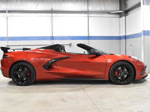 Used 2022 Chevrolet Corvette Stingray Premium Conv w/ Z51 Performance Package image 30