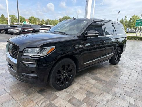 Certified 2023 Lincoln Navigator Reserve AWD/4WD image 6