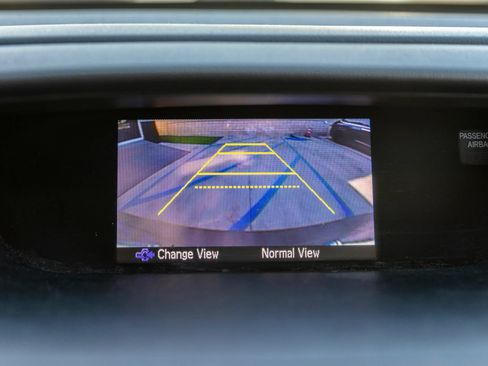 Used 2016 Honda CR-V LX image 17
