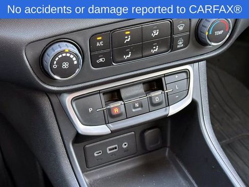 Used 2023 GMC Terrain SLE image 27