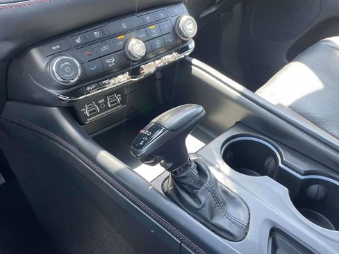 Used 2024 Dodge Durango GT RWD image 30