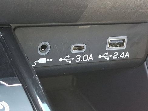 Used 2024 Subaru Outback Premium AWD/4WD image 25