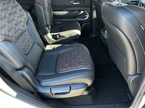 New 2026 Nissan Armada Platinum Reserve w/ Accent Package image 16