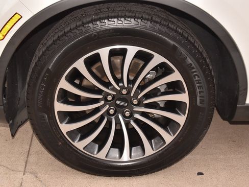 Certified 2023 Lincoln Aviator Reserve w/ Elements Package Plus image 40