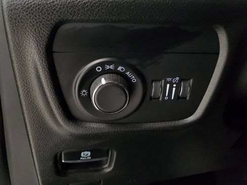 Used 2023 Jeep Grand Cherokee L Laredo AWD/4WD image 12