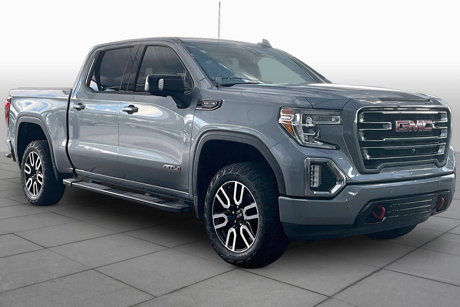 Used 2020 GMC Sierra 1500 AT4 w/ AT4 Premium Package AWD/4WD image 3