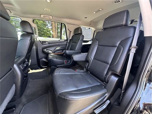 Used 2018 Chevrolet Tahoe Premier AWD/4WD image 16