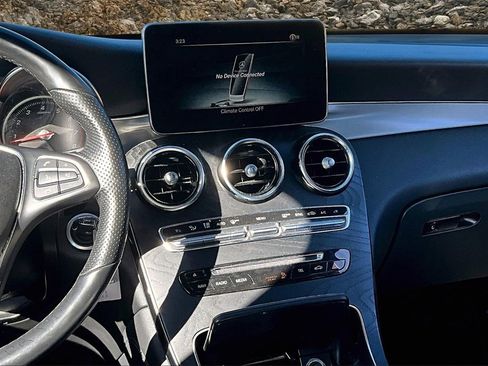 Used 2019 Mercedes-Benz GLC 300 GLC 300 w/ Multimedia Package image 6