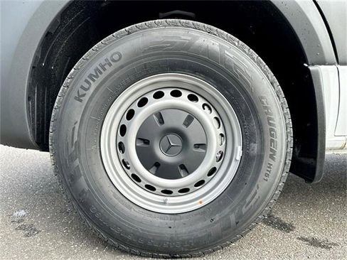 New 2025 Mercedes-Benz Sprinter 2500 image 2