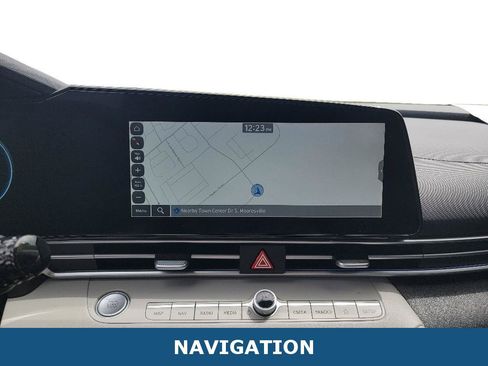 Used 2023 Hyundai Elantra Limited w/ Cargo Package FWD image 7