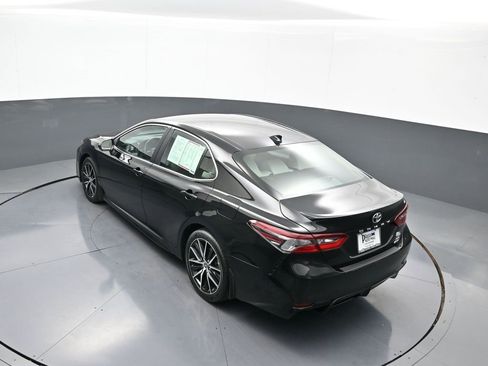 Certified 2022 Toyota Camry SE image 38