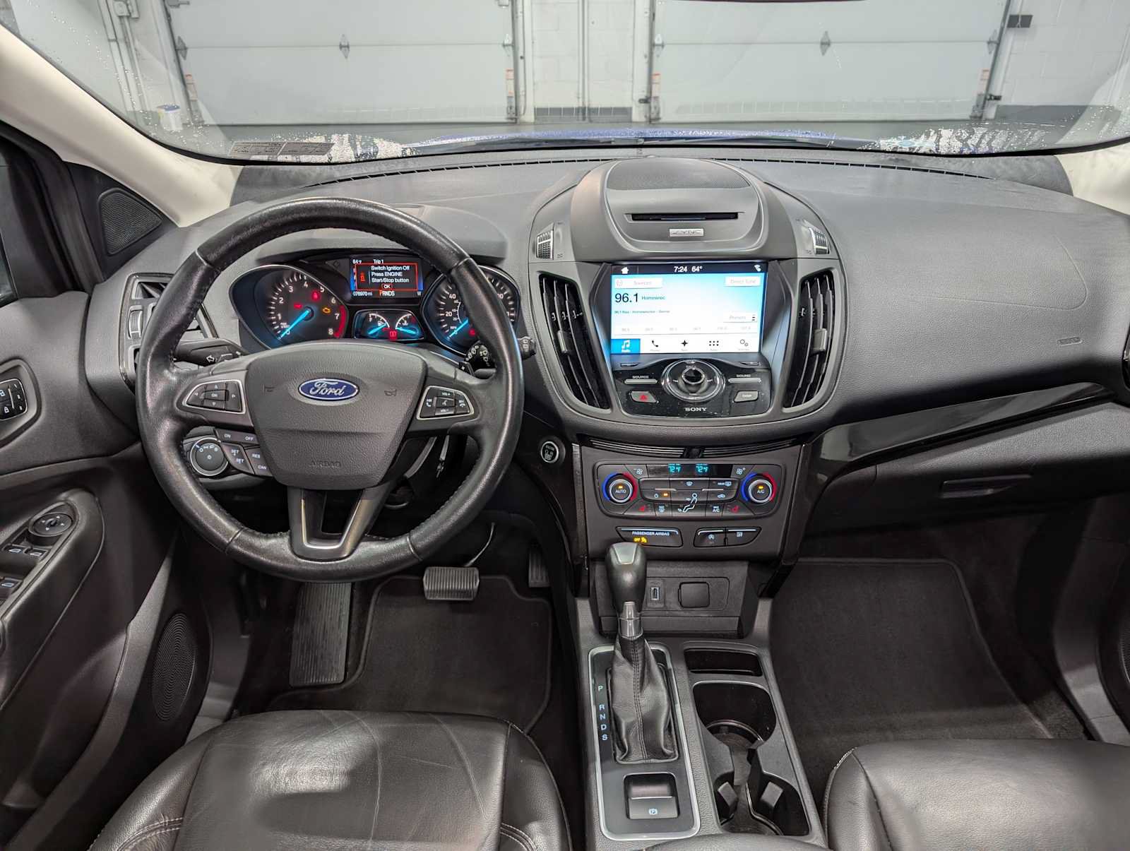 Used 2017 Ford Escape Titanium AWD/4WD image 18