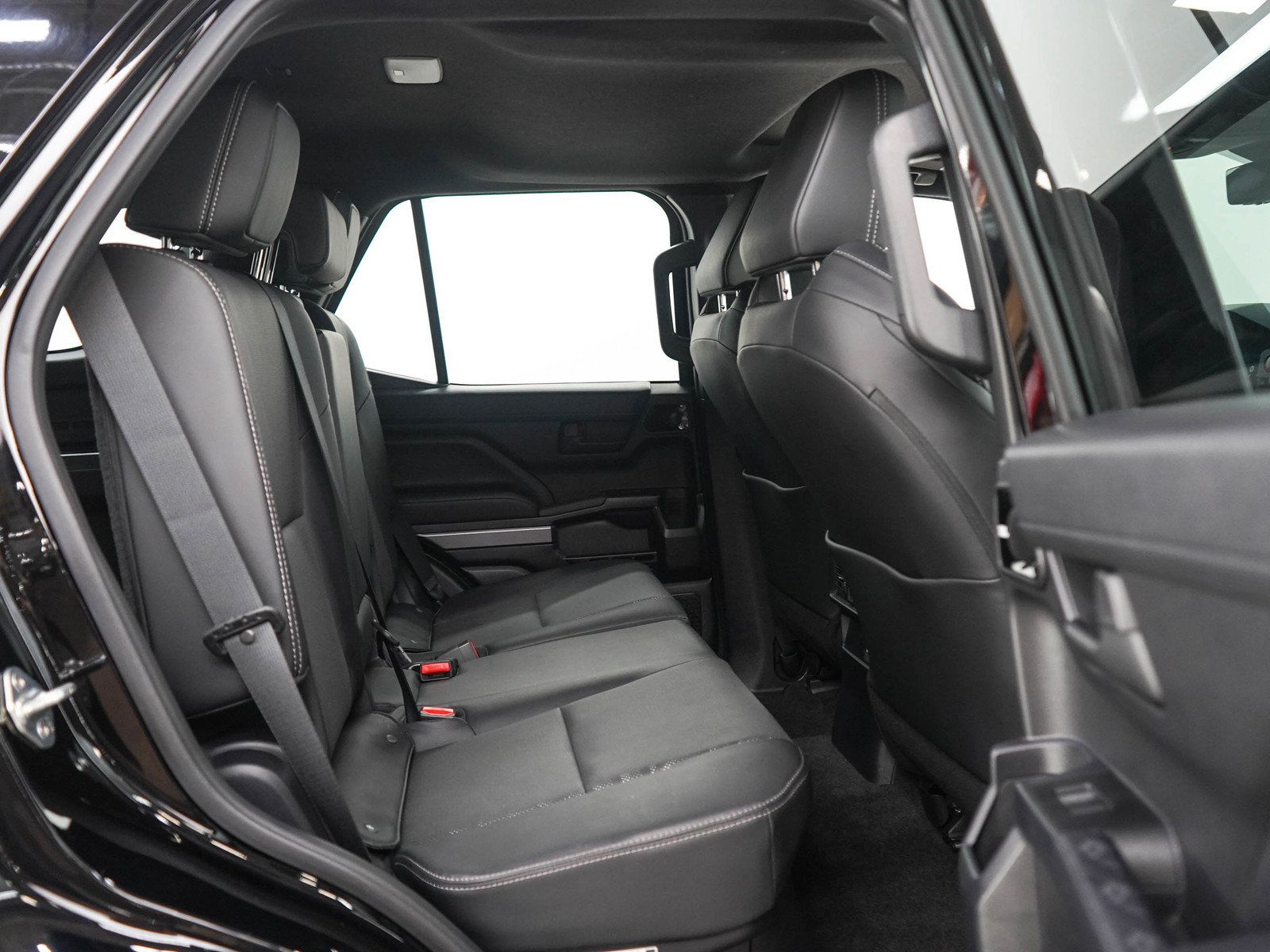 Used 2025 Toyota 4Runner TRD Off-Road Premium w/ Tow Technology Package AWD/4WD image 12