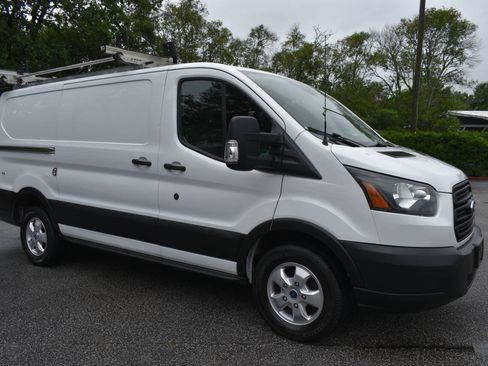 Used 2019 Ford Transit 250 130 Low Roof RWD image 23