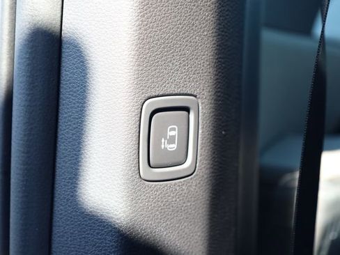 New 2026 Kia Carnival LX FWD image 23