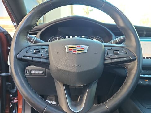 Used 2019 Cadillac XT4 Premium Luxury w/ Technology Package AWD/4WD image 19