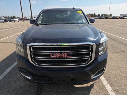 Used 2017 GMC Yukon SLE AWD/4WD image 7