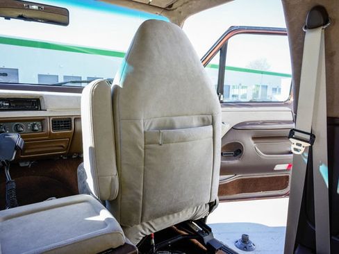 Used 1994 Ford Bronco Eddie Bauer image 77