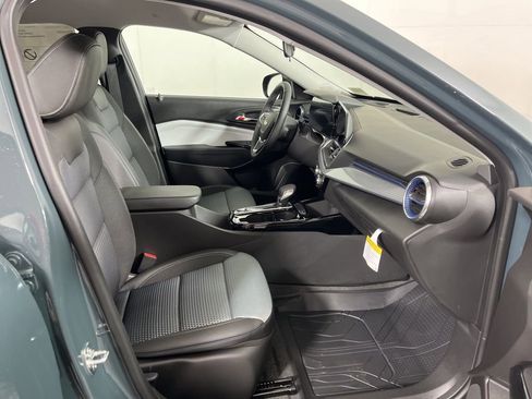 New 2026 Chevrolet Trax LT image 6