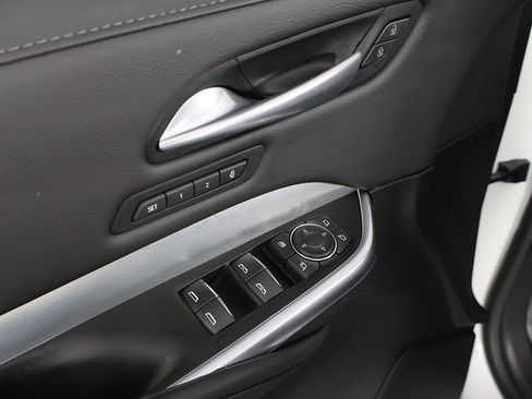 Used 2022 Cadillac XT4 Premium Luxury w/ Enhanced Visibility Package image 39