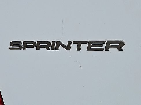Used 2025 Mercedes-Benz Sprinter 2500 image 15