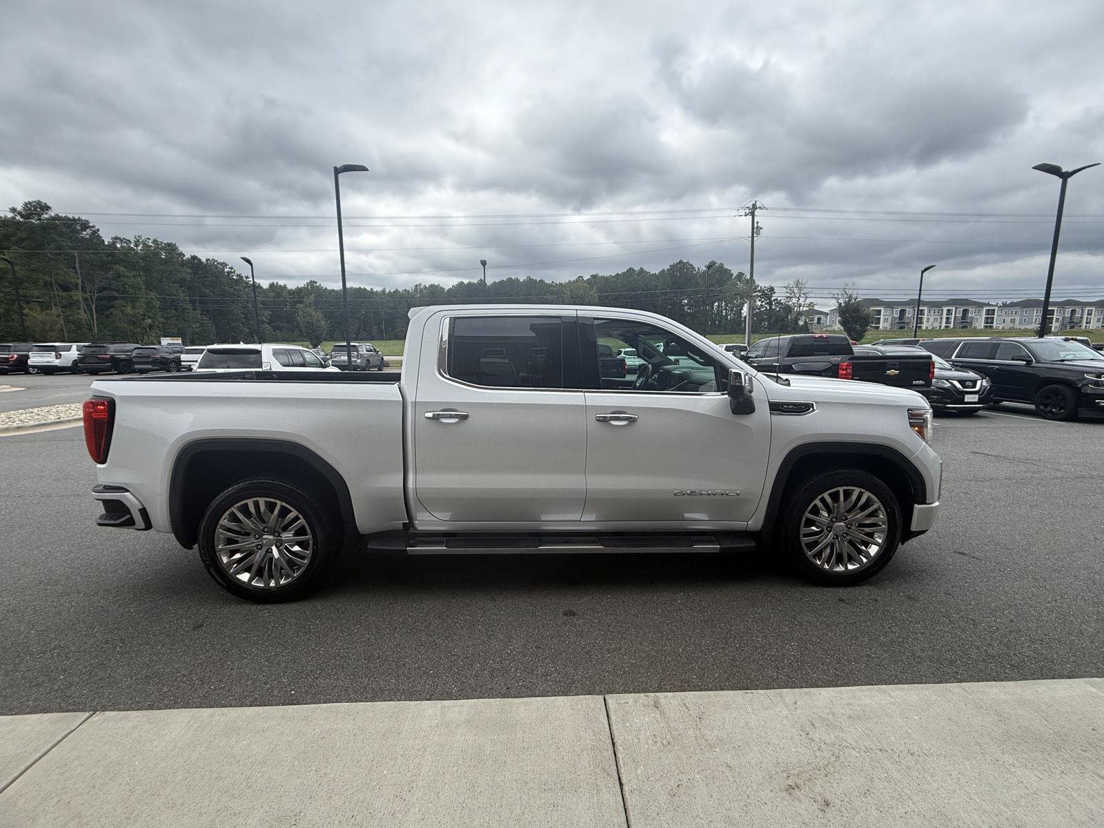 Used 2019 GMC Sierra 1500 Denali w/ Denali Ultimate Package AWD/4WD image 34