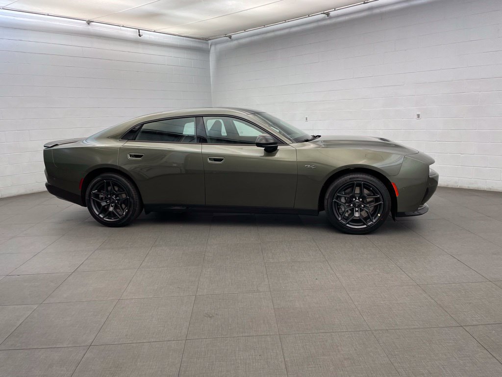 New 2026 Dodge Charger R/T AWD/4WD image 2