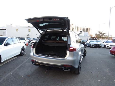 Used 2025 Mercedes-Benz GLS 450 4MATIC image 33