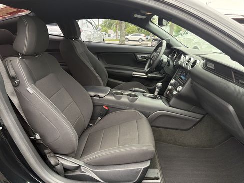 Used 2016 Ford Mustang Coupe RWD image 35