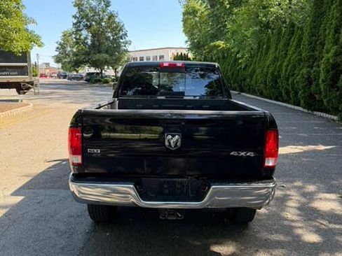 Used 2017 RAM 2500 SLT AWD/4WD image 8
