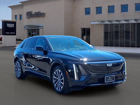 Certified 2024 Cadillac Lyriq Sport w/ LPO, Floor Liner Package AWD/4WD image 3