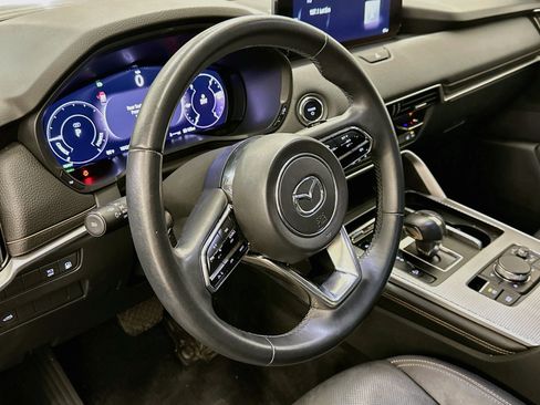 Used 2024 MAZDA CX-90 Plug-In Hybrid w/ Preferred AWD/4WD image 18