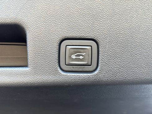 Used 2024 Chevrolet Traverse Z71 w/ LPO, Floor Liner Package image 27