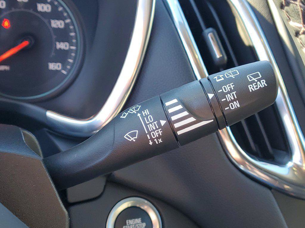Used 2024 Chevrolet Equinox LT FWD image 13
