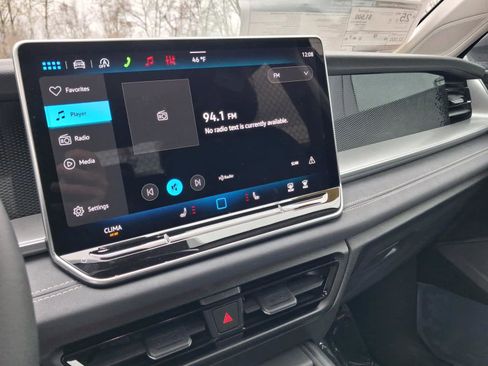New 2026 Volkswagen Tiguan SE AWD/4WD image 18