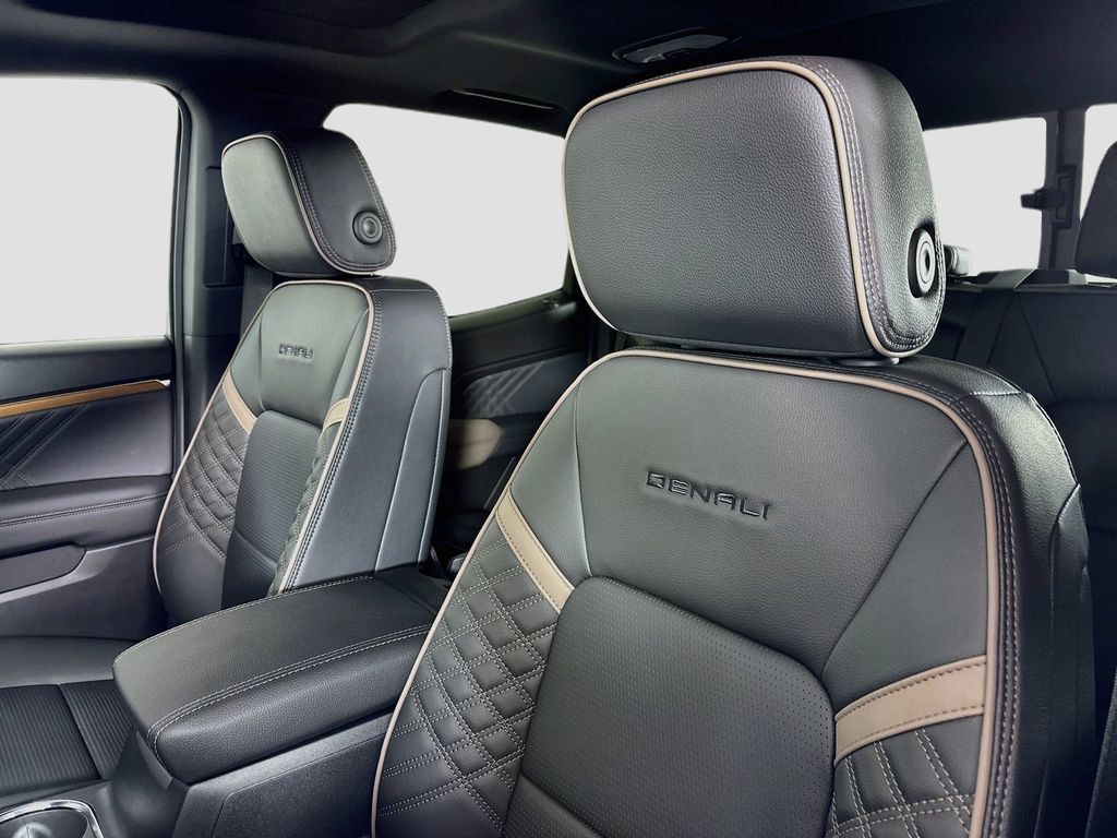 New 2026 GMC Canyon Denali AWD/4WD image 21