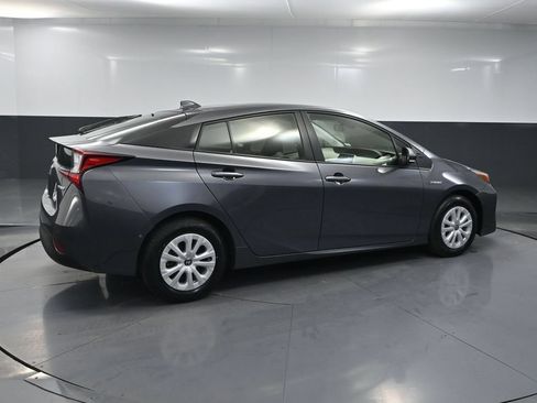 Used 2022 Toyota Prius LE FWD image 5