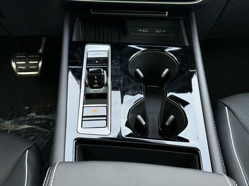 New 2026 Volkswagen Atlas Cross Sport SEL Premium R-Line image 8