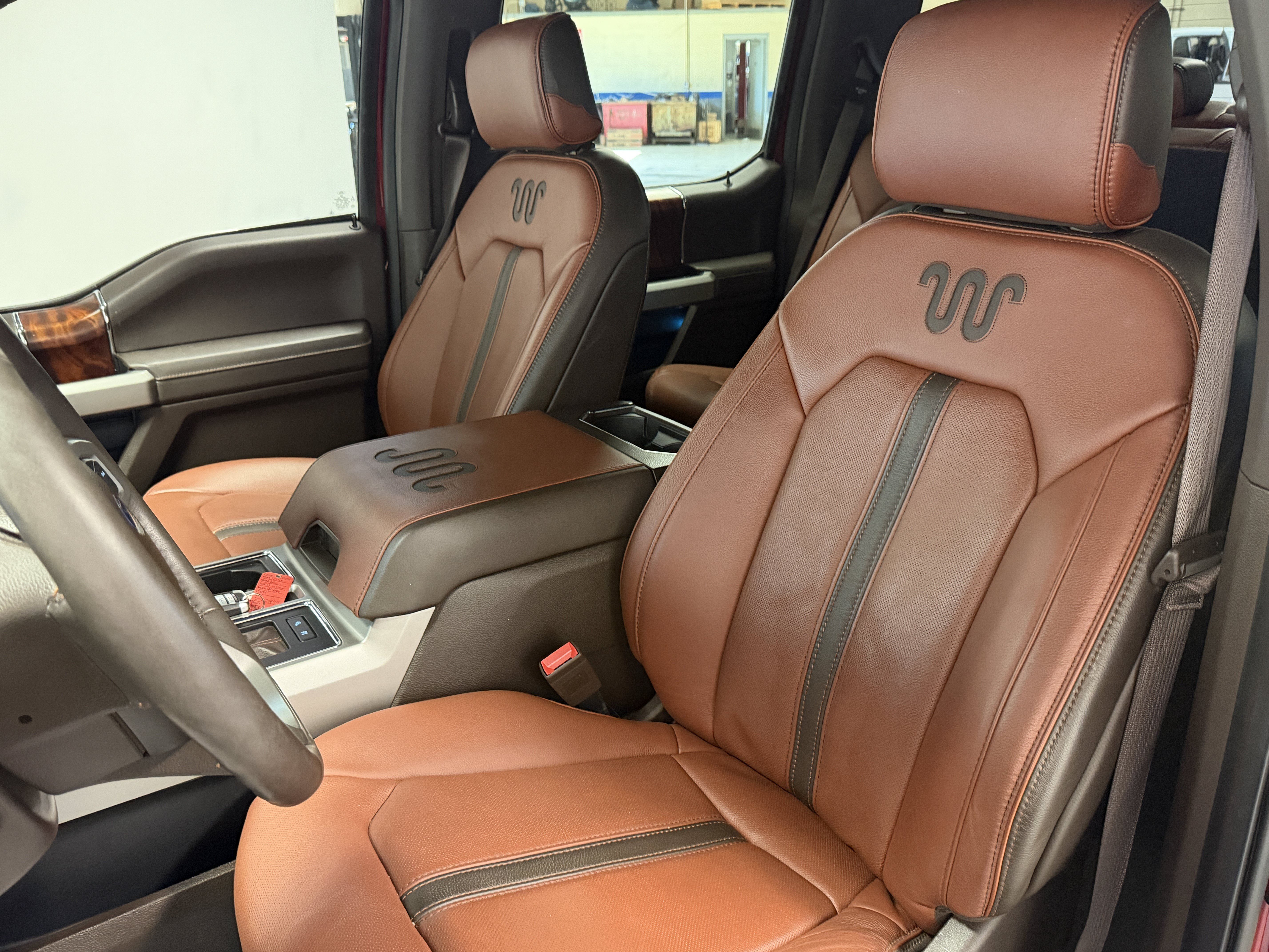 Used 2018 Ford F150 King Ranch w/ Equipment Group 601A Luxury AWD/4WD image 22