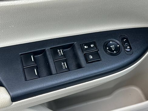 Used 2016 Honda Accord Touring image 12