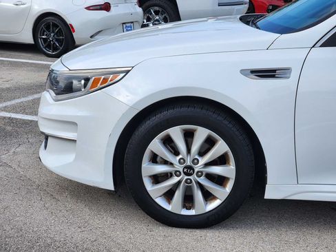 Used 2017 Kia Optima LX FWD image 8
