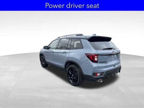 Certified 2024 Honda Passport Black Edition image 8
